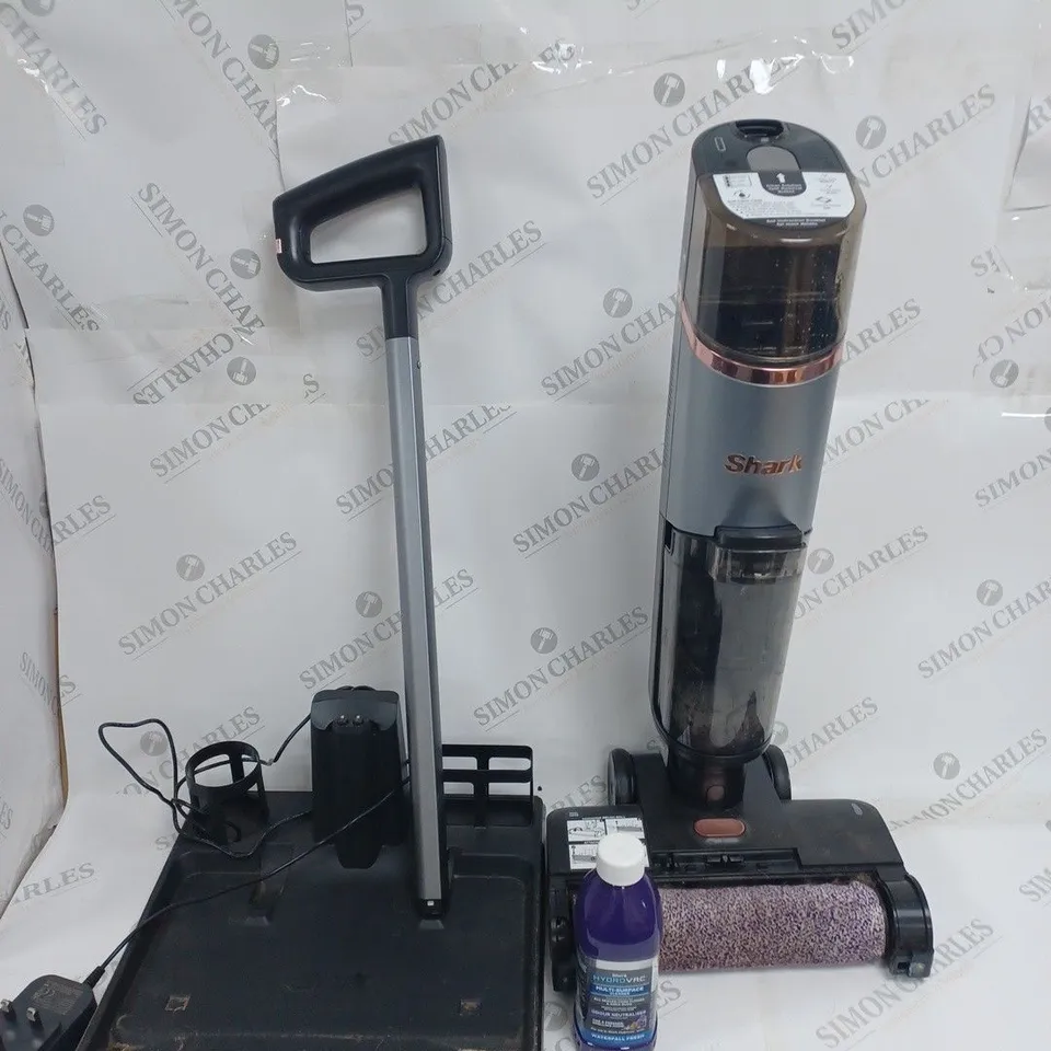 BOXED SHARK HYDROVAC HARD FLOOR WET & DRY CORDLESS CLEANER WD210UK 