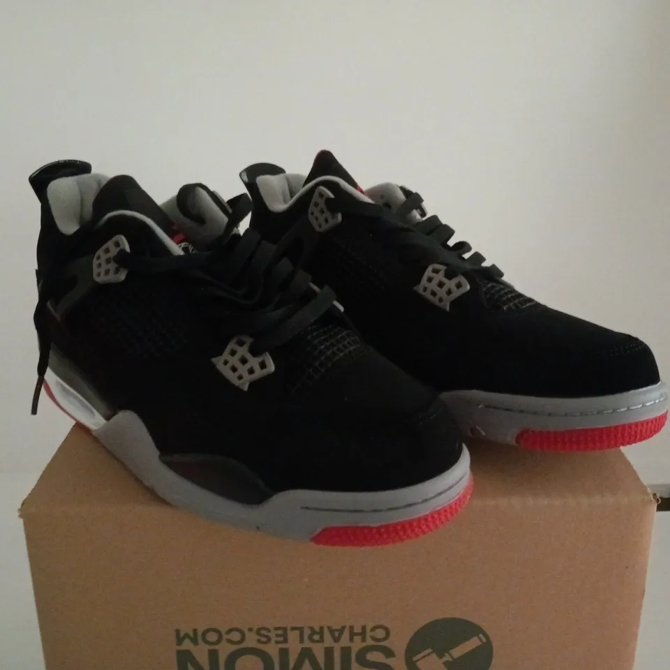 NIKE AIR BLACK/GREY/RED TRAINERS UK 8.5