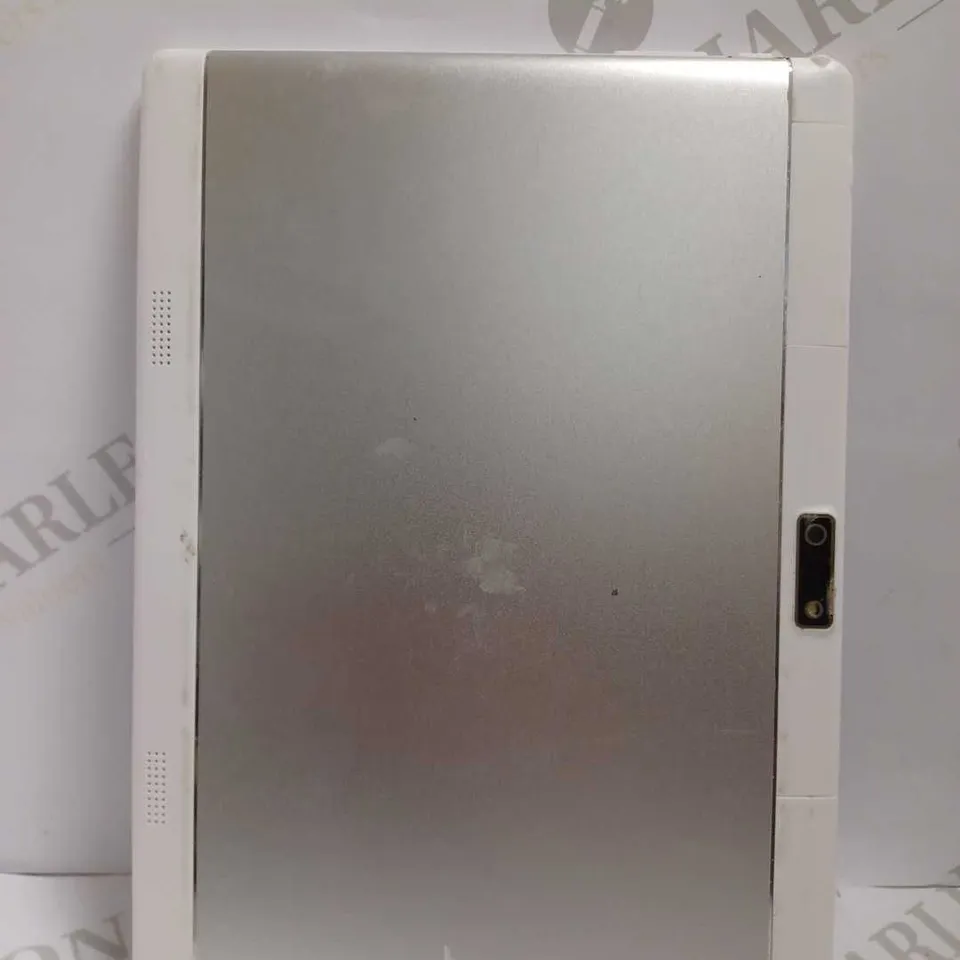 MIX TABLET - WHITE MODEL UNKNOWN