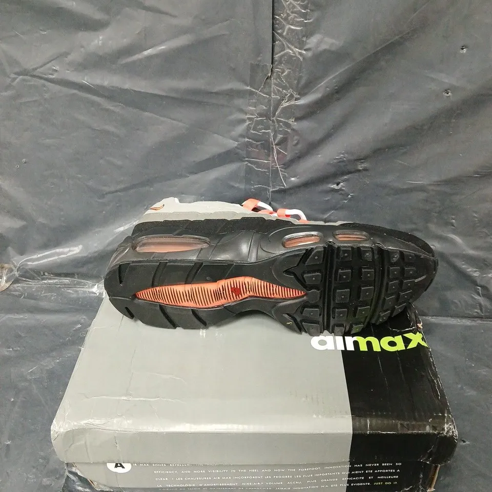 BOXED PAIR OF AIRMAX 95 GREY/WATER RED UK 9