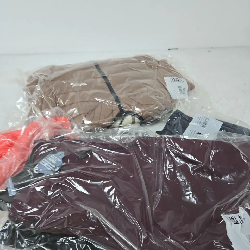 37 X ASSORTED BRAND NEW REGATTA CLOTHING PRODUCTS IN VARIOUS STYLES & SIZES