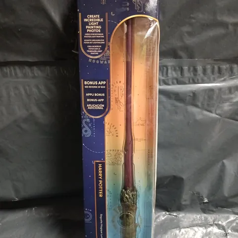 HARRY POTTER - HARRY POTTER'S LIGHT PAINTING WAND