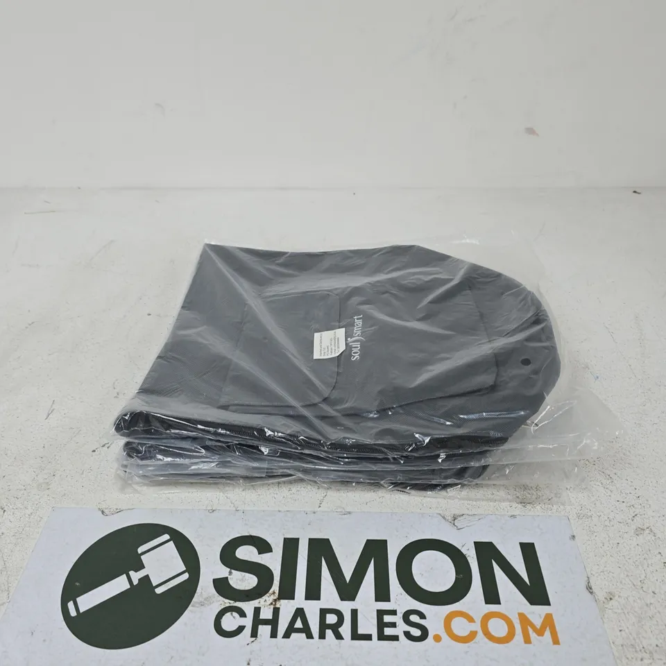 LOT OF 4 SOULSMART GREY BAGS