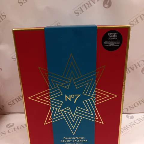 BOXED NO7 PROTECT & PERFECT 25 DAYS OF BEAUTY ADVENT CALENDAR