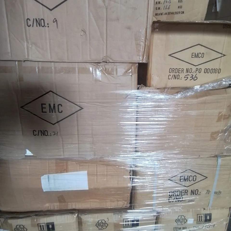 PALLET OF APPROXIMATELY 24 MULTI PACK BOXES OF EMCOLITE LIGHTING TO INCLUDE - LAR - DOWNLIGHT EMC 009 , 31029 PISTON FITTING ETC  - COLLECTION ONLY
