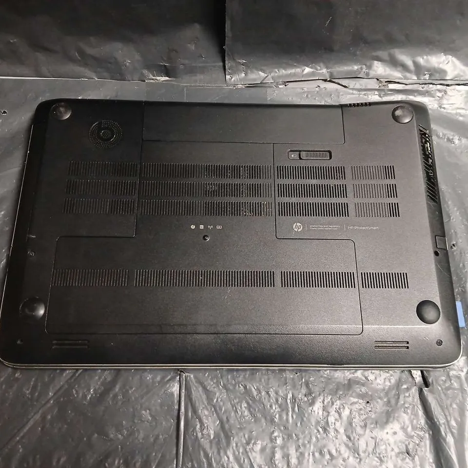 HP ENVY LAPTOP – SILVER - MODEL UNSPECIFIED