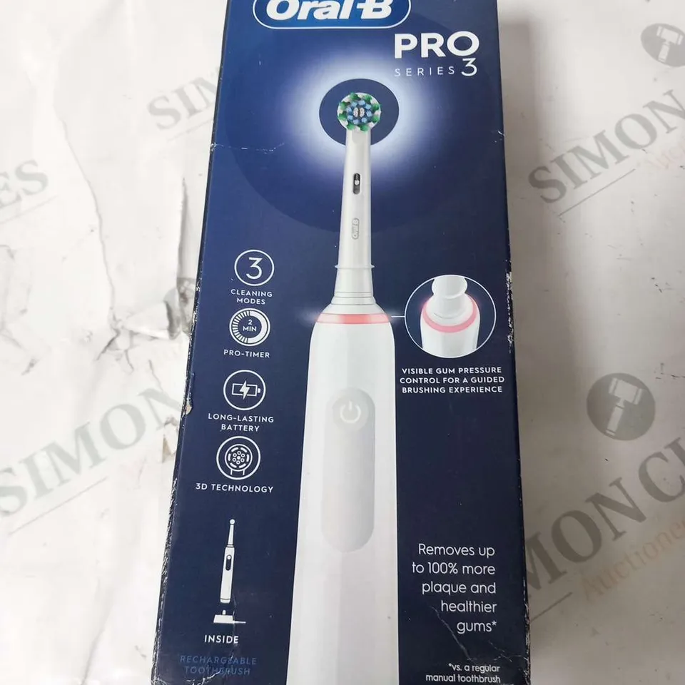 BOXED ORAL-B PRO SERIES 3 WHITE TOOTHBRUSH