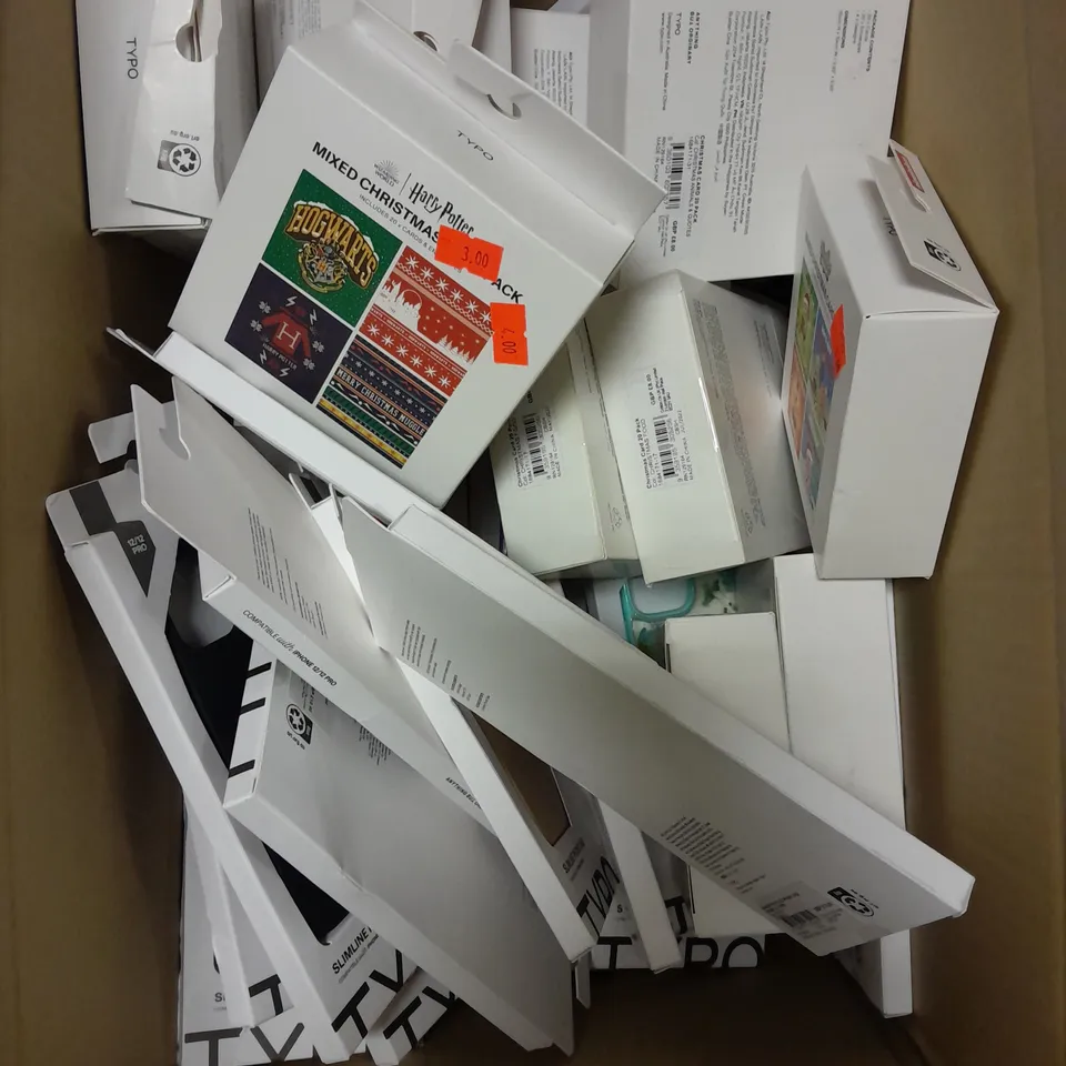 APPROXIMATELY 30 ASSORTED HOUSEHOLD PRODUCTS TO INCLUDE PHONE CASES & CHIRSTMAS CARDS