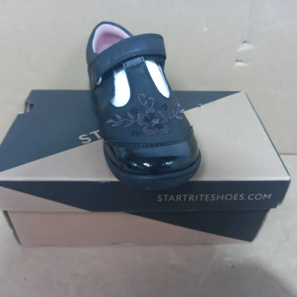 BOXED PAIR OF START RITE SHOES IN BLACK EU SIZE 28