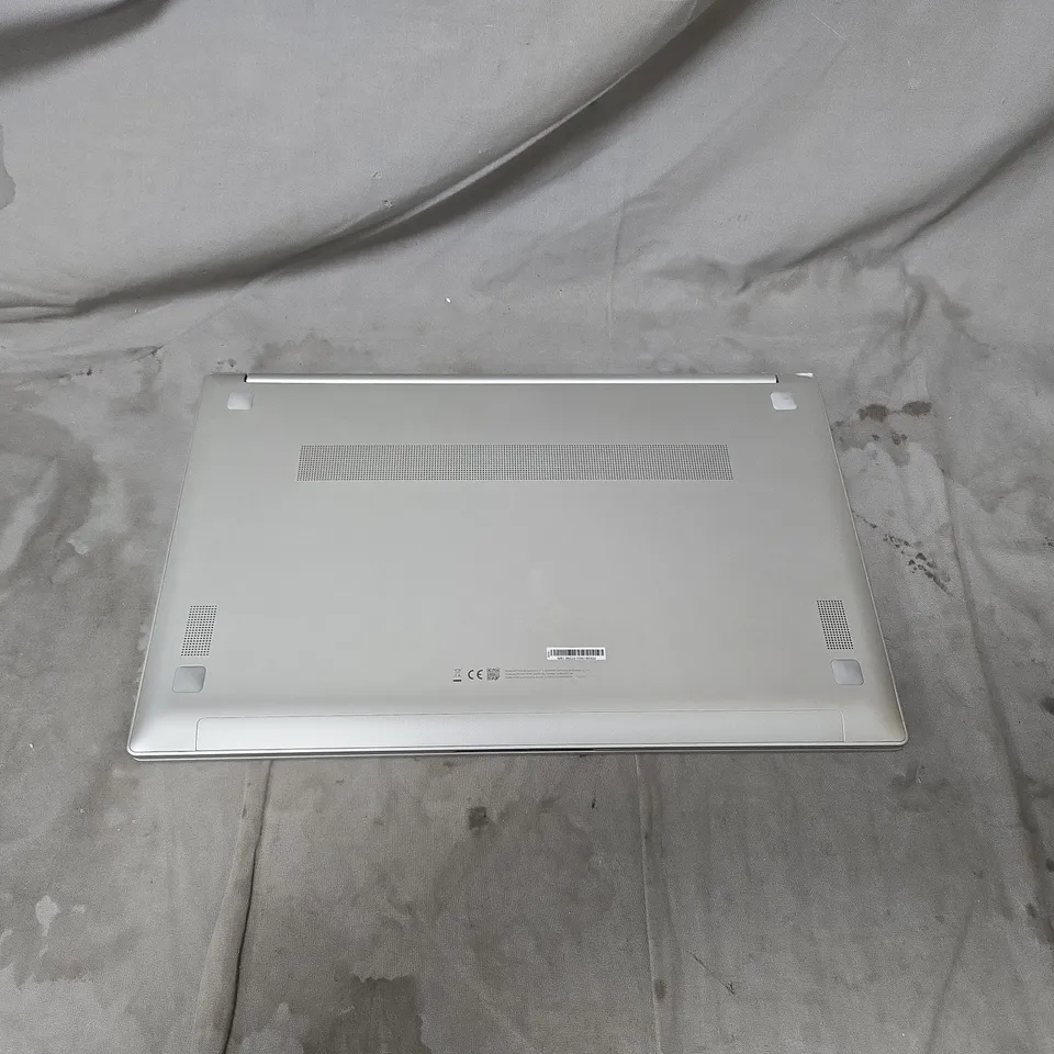 SAMSUNG LAPTOP – SILVER, INTEL CORE I5