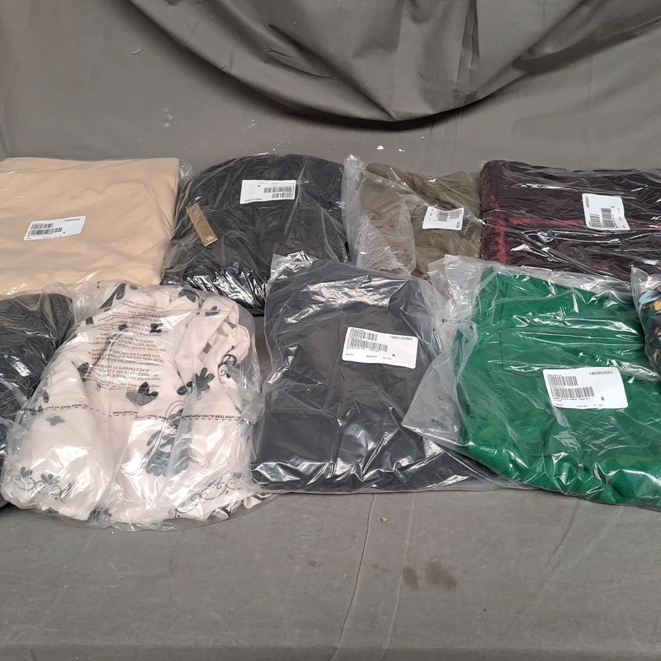 BOX OF ASSORTED CLOTHING ITEMS TOO INCLUDE COATS , TOPS, AND TROUSERS   ETC. 