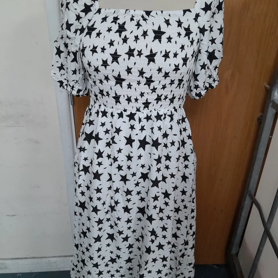 SCAMP&DUDE SHIRRED BLOUSON MIDI DRESS IN IVORY WITH BLACK STAR AND LIGHTENING PATTERN SIZE 12