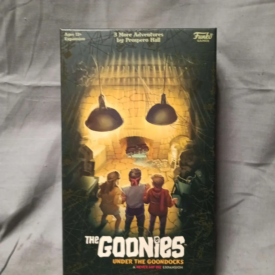 THE GOONIES: UNDER THE GOONDOCKS EXPANSION – BOARD GAME EXPANSION (AGES 12+)