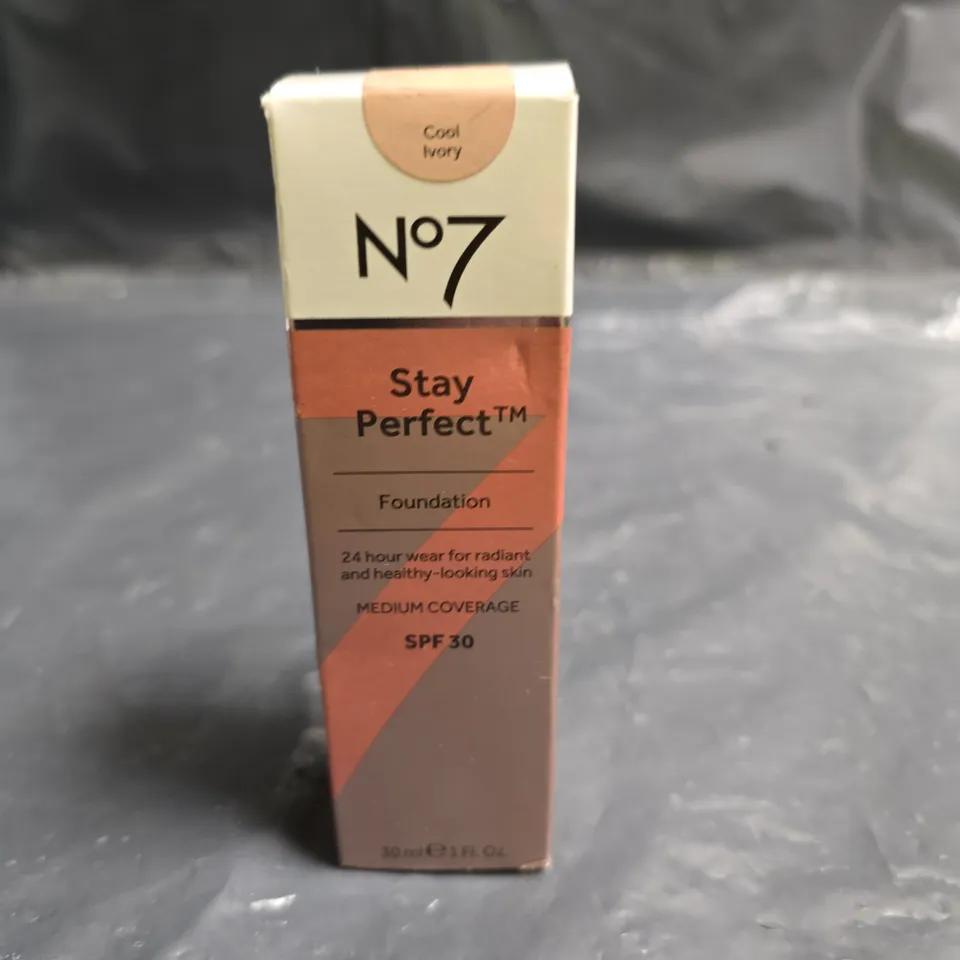 NO7 STAY PERFECT FOUNDATION – COOL IVORY, SPF 30, 50 ML