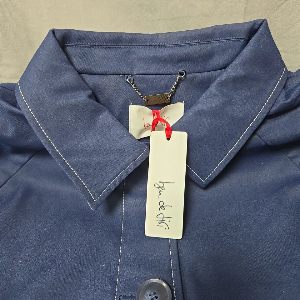 BEN DE LISI NAVY BLUE COAT WITH WHITE CONTRAST STITCHING – UK SIZE 20
