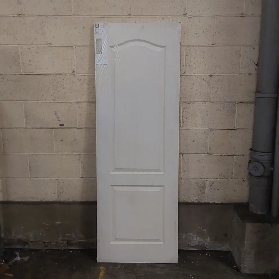 INTERNAL WHITE MOULDED CLASSIQUE 2 PANEL DOOR - APPROXIMATELY 1981 x 686 x 35mm