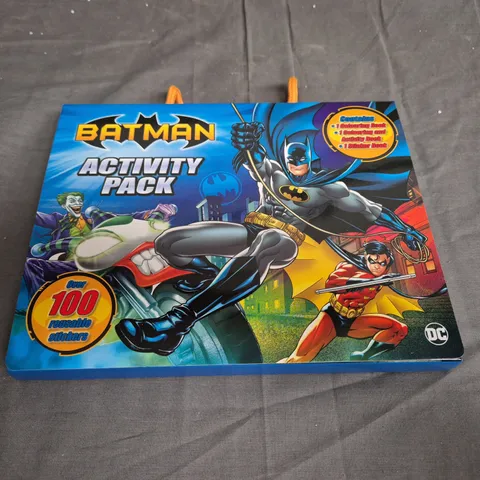 BATMAN ACTIVITY PACK