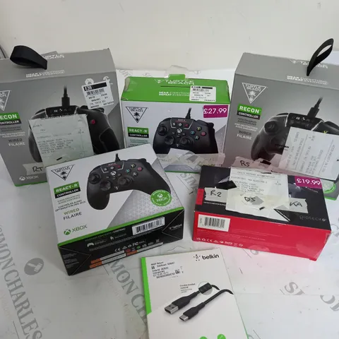 BOX OF APPROXIMATELY 10 GAMING ITEMS TO INCLUDE TURTLE BEACH CONTROLLER, BELKIN CHARGER, GIOTECK CONTROLLER ETC