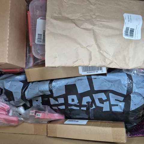 BOX OF APPROXIMATELY 10 ASSORTED HOUSEHOLD ITEMS TO INCLUDE HEATLESS CURLER SET, DIGITAL MEASURING TOOL, ETC - COLLECTION ONLY