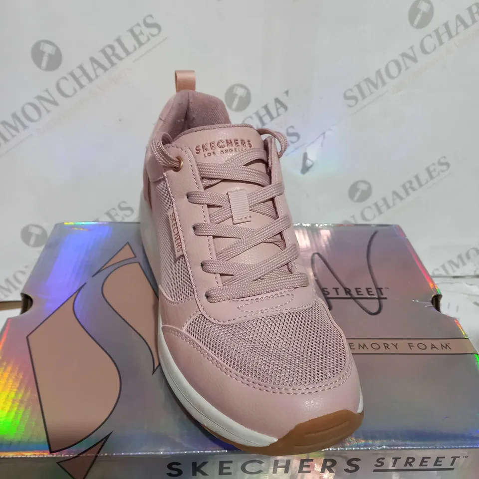 OUTLET SKECHERS LOS ANGELES AIR COOLING MEMORY FOAM - SIZE 5