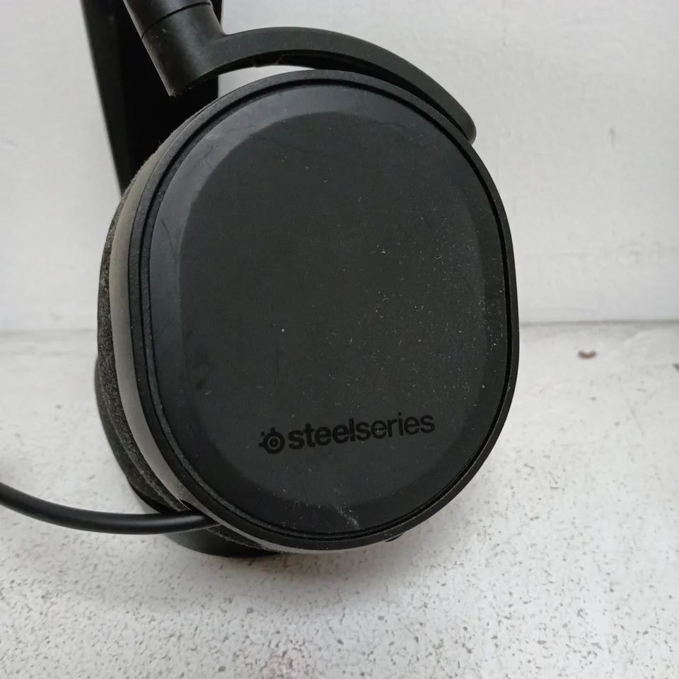 STEELSERIES GAMING HEADSET – BLACK 