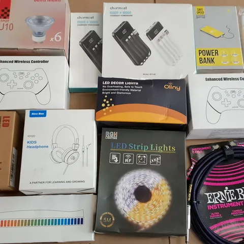 LARGE QUANTITY OF ASSORTED ITEMS TO INCLUDE CHARMAST POWERBANKS, LED STRIP LIGHTS AND ERNIE BALL INSTRUMENT CABLE