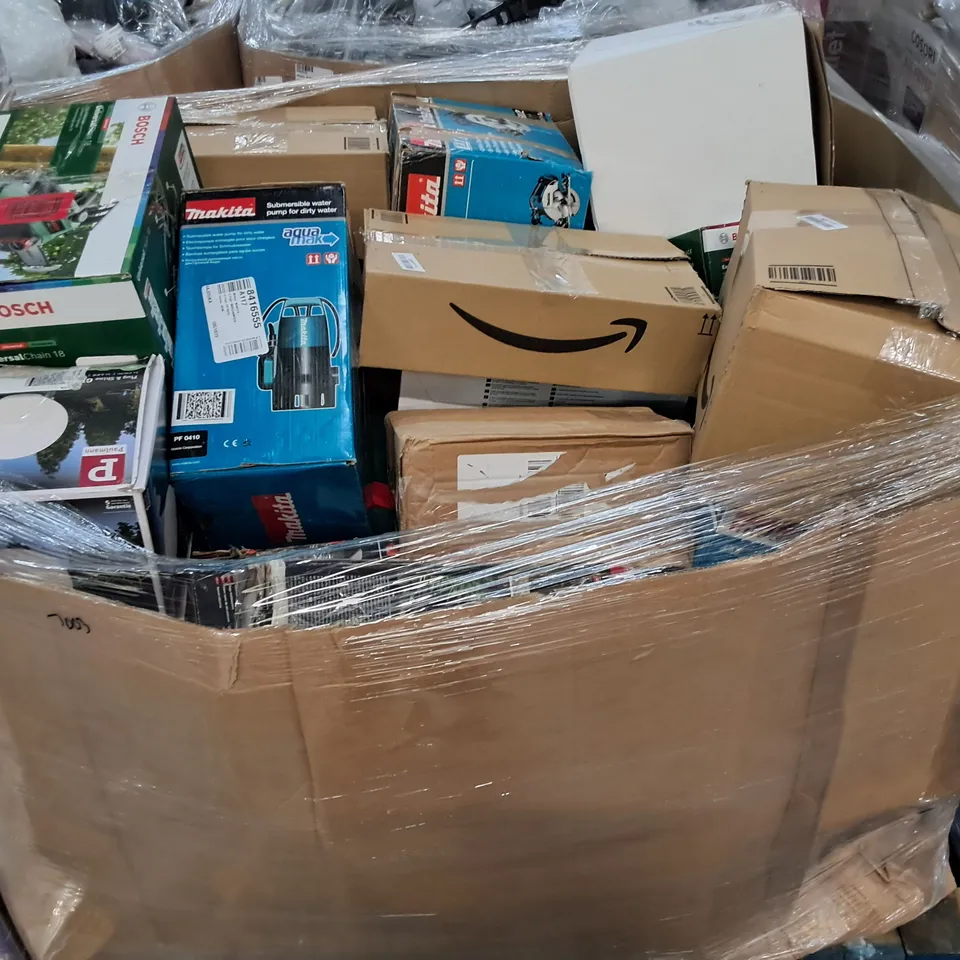PALLET OF APPROXIMATELY 61 UNPROCESSED RAW RETURN HOUSEHOLD AND ELECTRICAL GOODS TO INCLUDE;