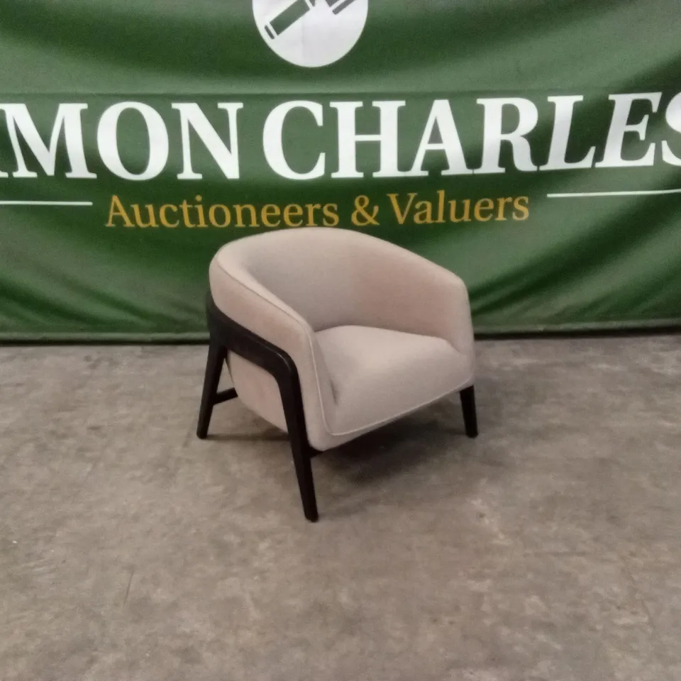 DANETTI PALMER MOCHA PLUSH FABRIC OCCASIONAL CHAIR RRP £569