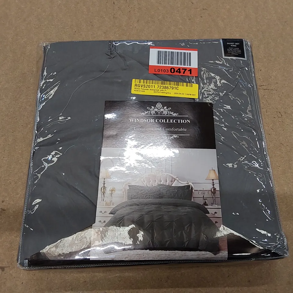 BAGGED WILLIAR POLYESTER KING SIZE BED SPREAD - DUVET COVER AND 2 PILLOWS (1 ITEM)