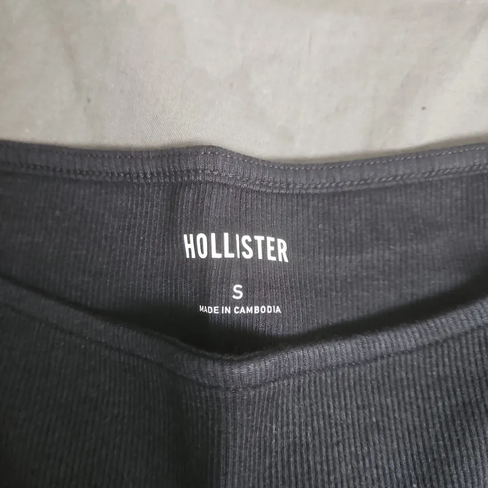 HOLLISTER BLACK SLEEVELESS TANK TOP – WOMEN’S, SIZE S