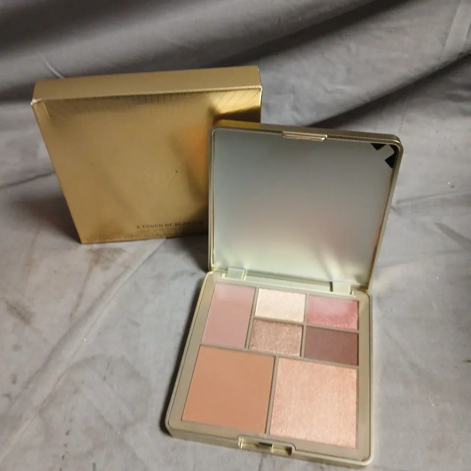 NO7 A TOUCH OF GLAMOUR FACE AND EYE PALETTE