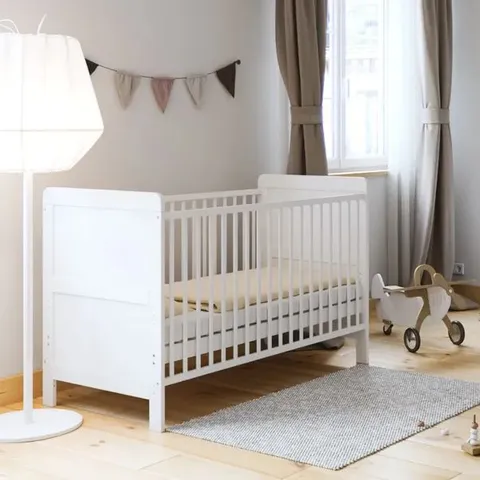 BOXED LITTLE ACORNS CLASSIC COT BED - WHITE (1 BOX)