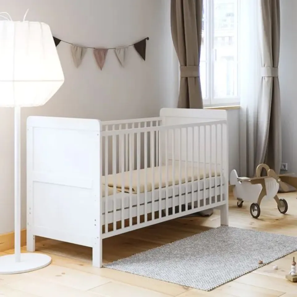 BOXED LITTLE ACORNS CLASSIC COT BED - WHITE (1 BOX)