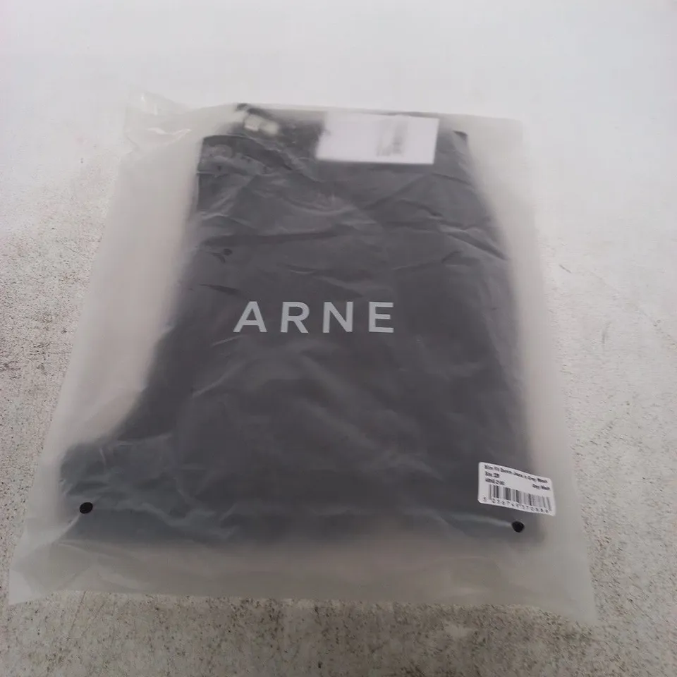 ARNE SLIM FIT DENIM JEANS IN GREY WASH – UK SIZE 32R