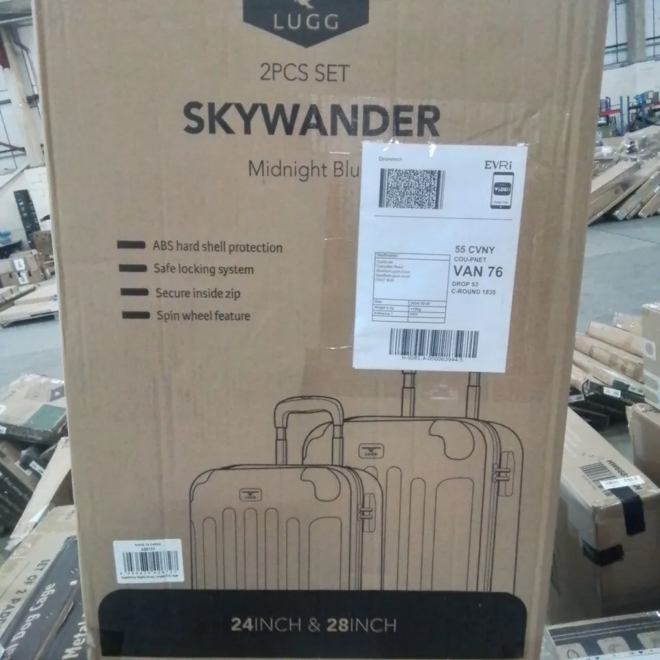 BOXED 2PCS SET SKYWANDER HARD SHELL LUGGAGE CASES IN MIDNIGHT BLUE