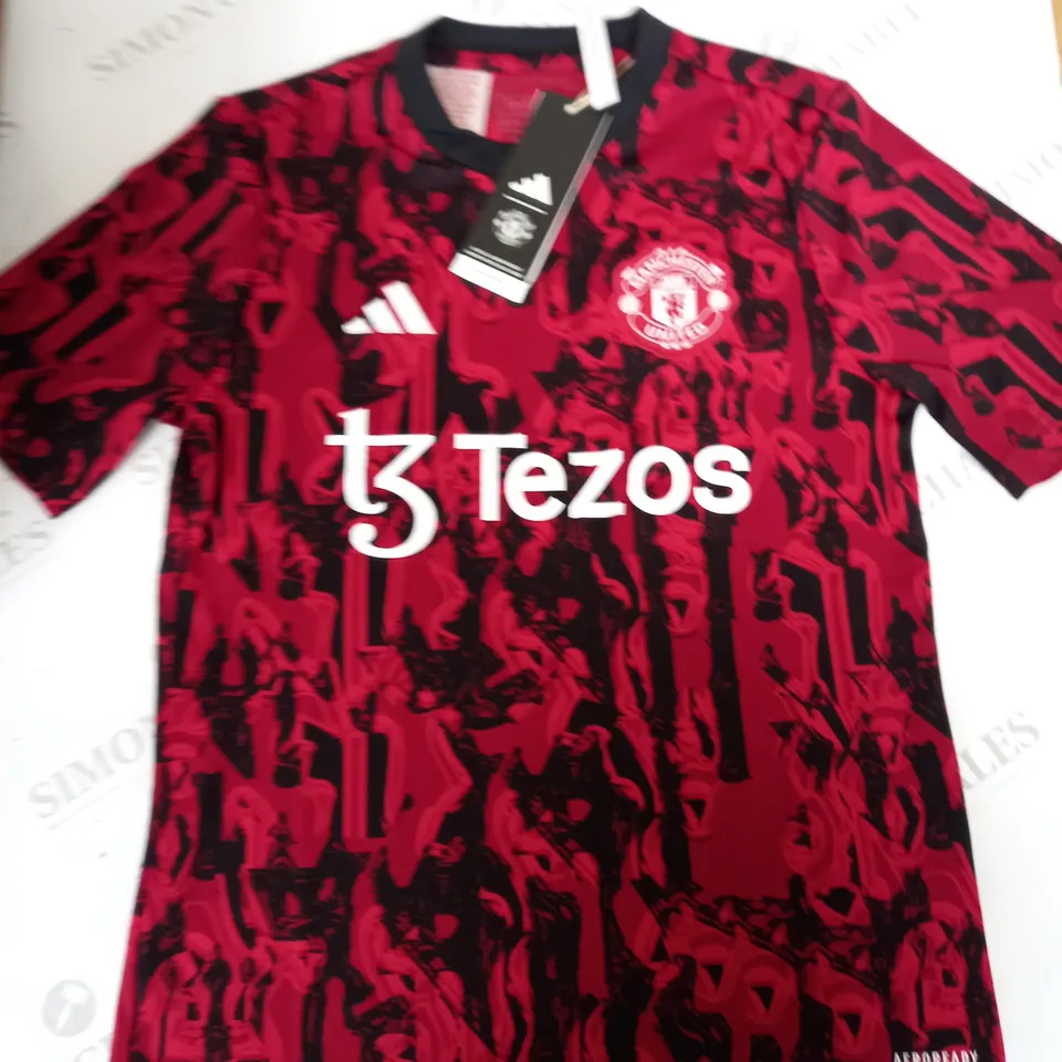 MANCHESTER UNITED FC TRAINING TOP SIZE 11-12 YEARS