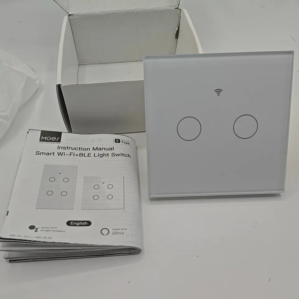 BOXED MOES SMART LIGHT SWITCH