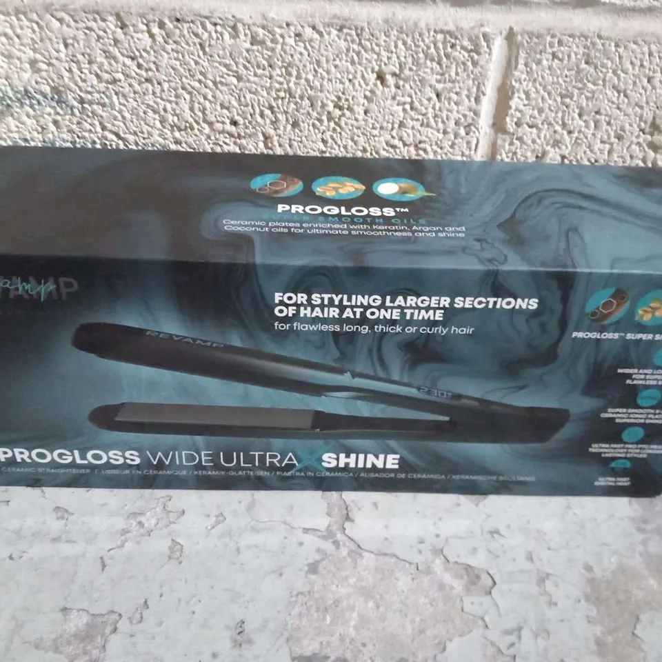 REVAMP PROGLOSS WIDE ULTRA X SHINE CERAMIC HAIR STRAIGHTENER