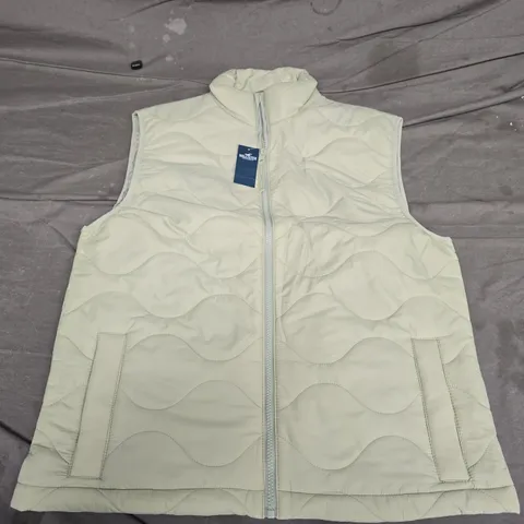 HOLLISTER ULTIMATE PUFFER COLLECTION GILET IN LIGHT GREEN - MEDIUM