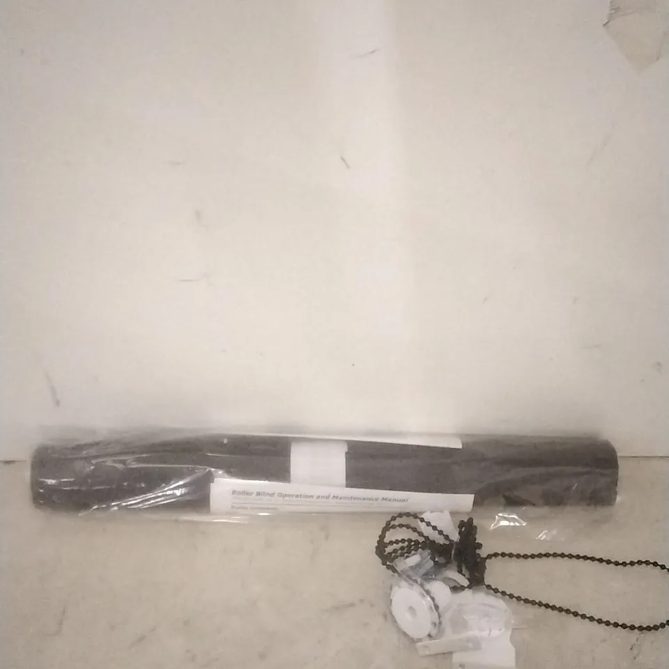 BOXED 72" ROLLER BLIND (BLACK)