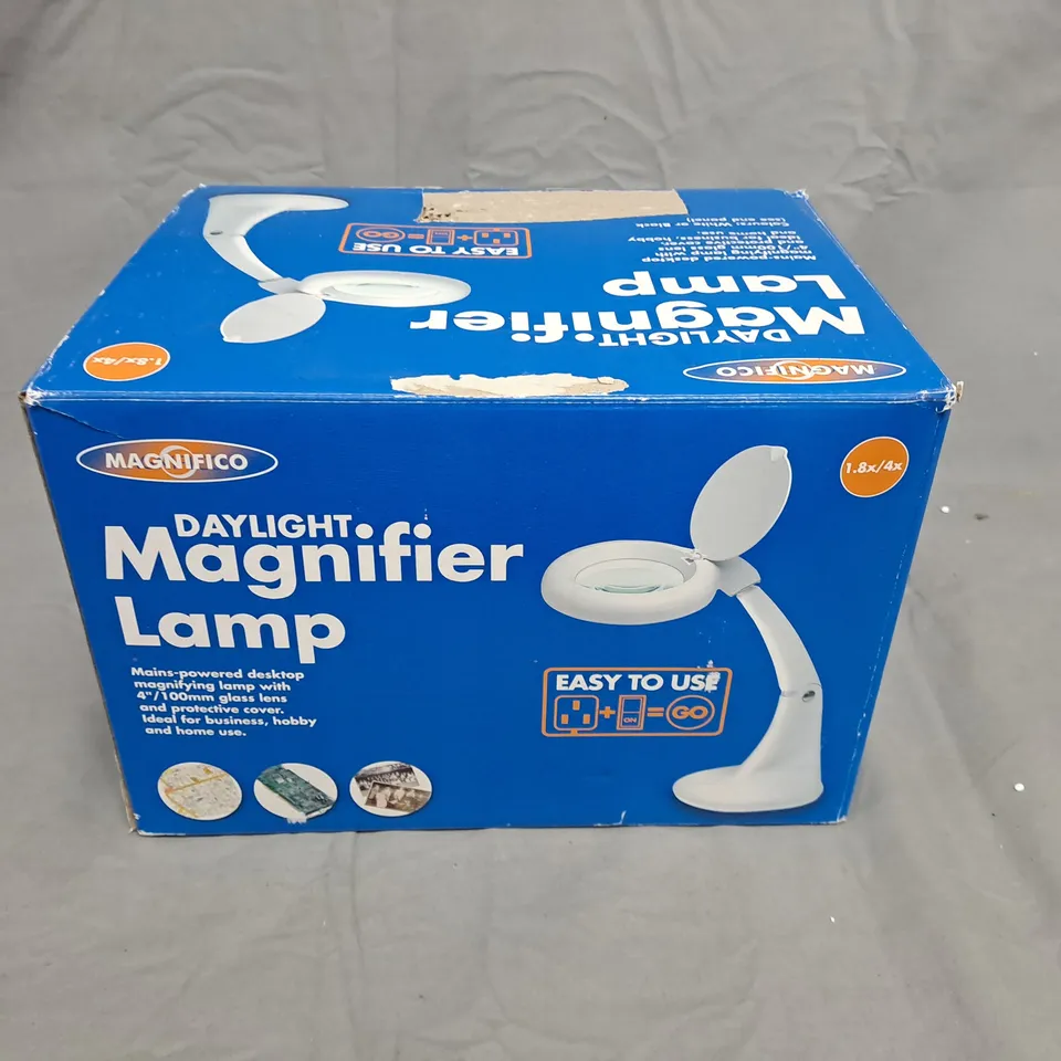 DAYLIGHT MAGNIFIER LAMP BY MAGNIFICO – DESK LAMP WITH 4IN LENS (BOXED)