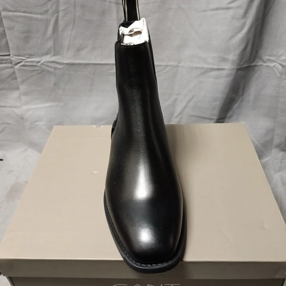 GANT BLACK LEATHER CHELSEA BOOTS – SIZE 39