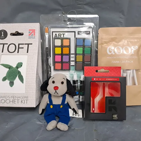 BOX OF APPROXIMATELY 20 ASSORTED TOYS AND GAMES TO INCLUDE CROCHET KIT, ART KIT, ETC - COLLECTION ONLY