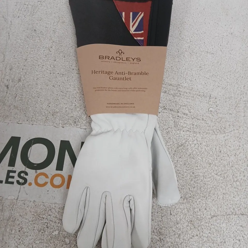 BRADLEYS HERITAGE ANTI-BRAMBLE GAUNTLET – LARGE GARDENING GLOVES