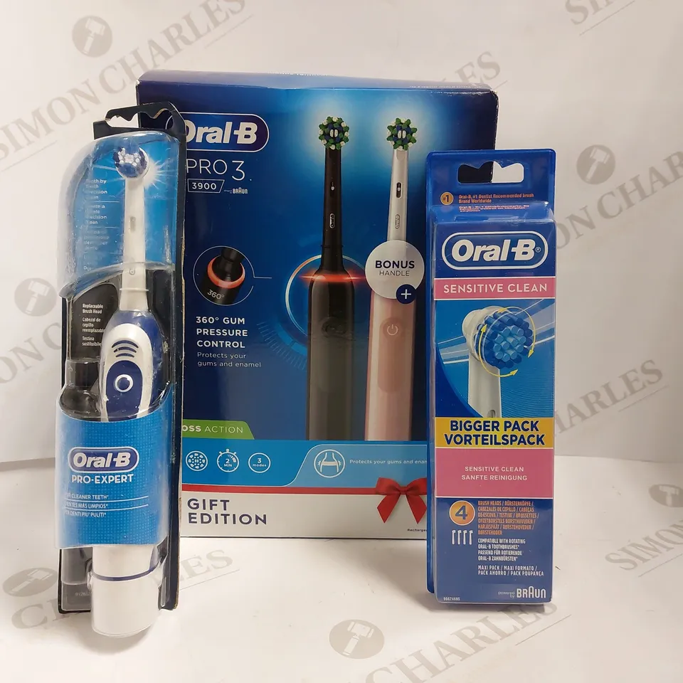 BOX OF 3 ORAL B ITEMS TO INCLUDE PRO EXPERT, PRO 3 3900 GIFT SET AND ORAL B TOOTHBRUSH HEADS
