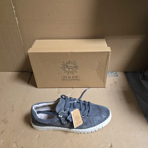 JO & JOE LACE-UP SNEAKERS, CHARCOAL - UK SIZE 6