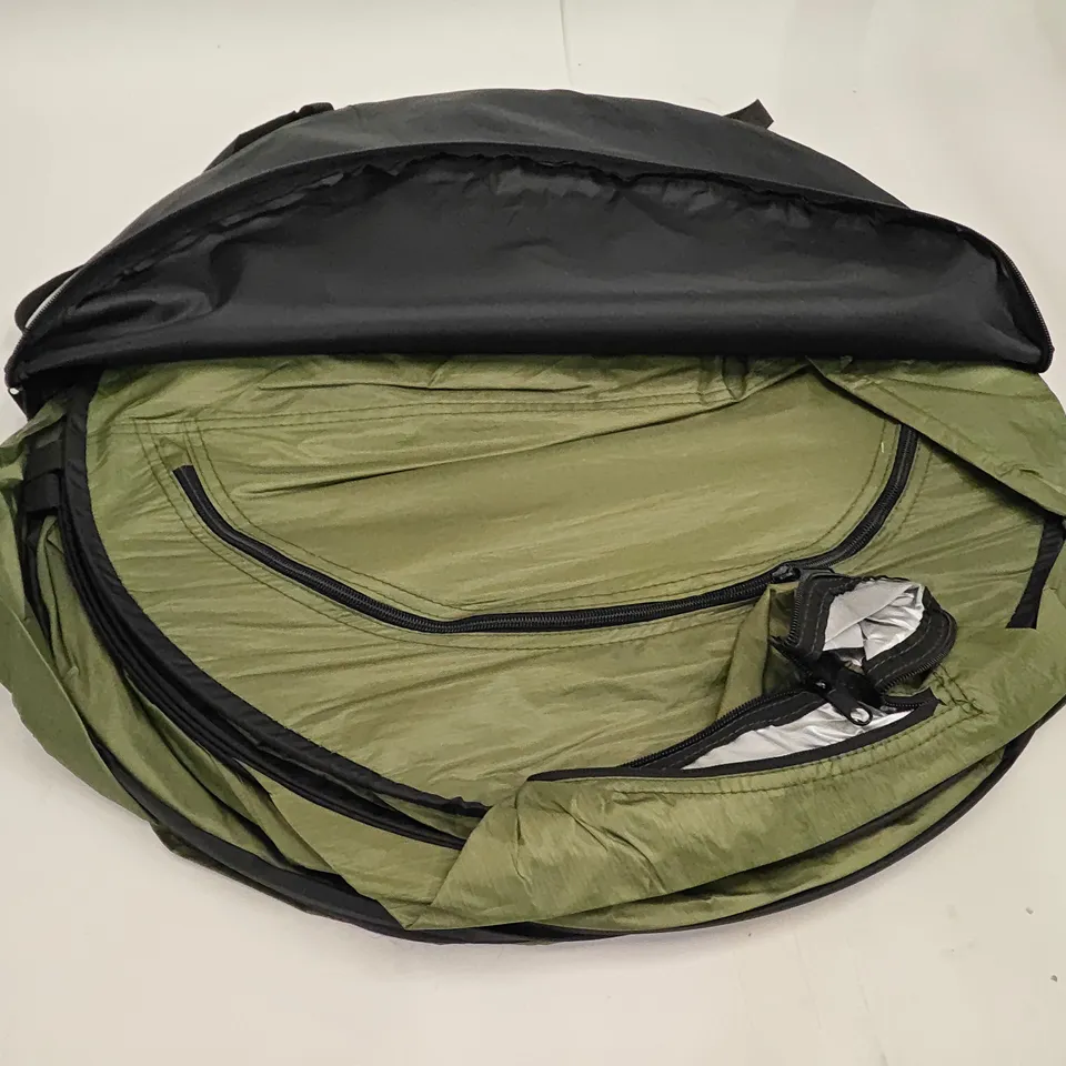 GREEN POP UP TENT IN CARRY BAG