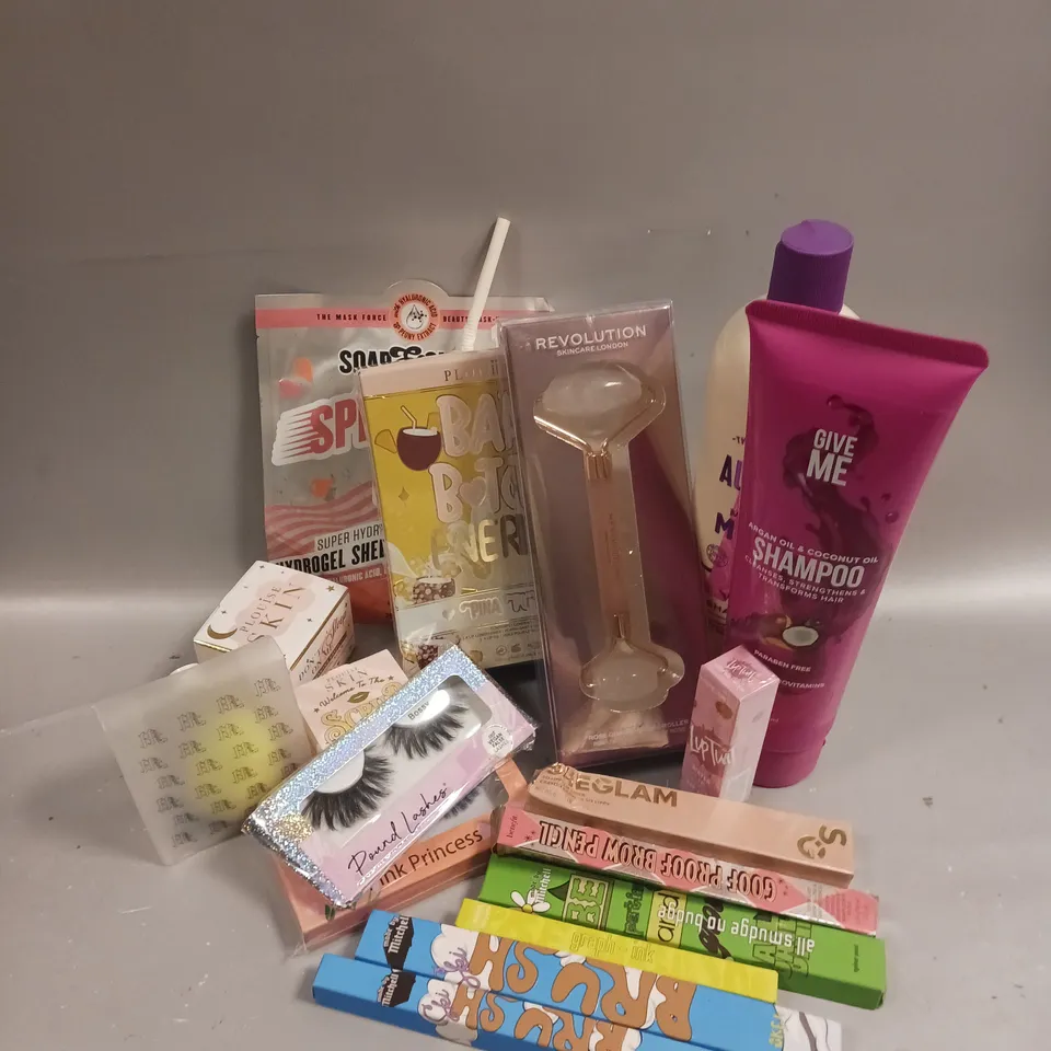 BOX OF APPROXIMATELY 15 COSMETIC ITEMS TO INCLUDE - PLOUISE BAD BITCH ENERGY PINA PUNCH - REVOLUTION ROSE QUARTZ FACIAL ROLLER - MADE BY MITCHELL EYELINER ETC 