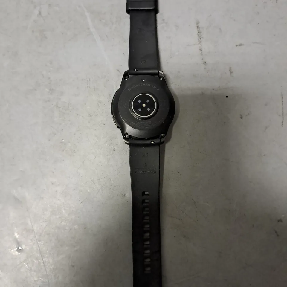 SAMSUNG GALAXY WATCH SM-R810