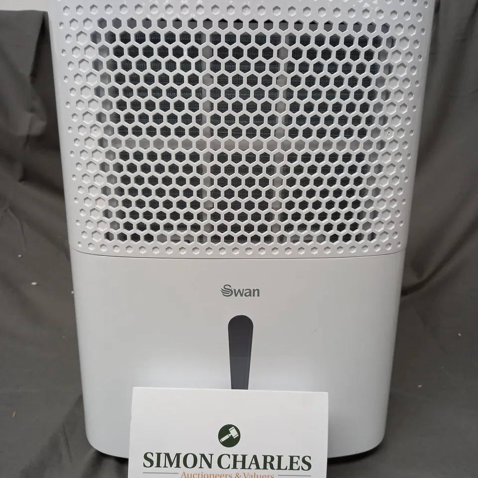 BOXED SWAN 10-LITRE DEHUMIDIFIER - WHITE/GREY RRP £99.99